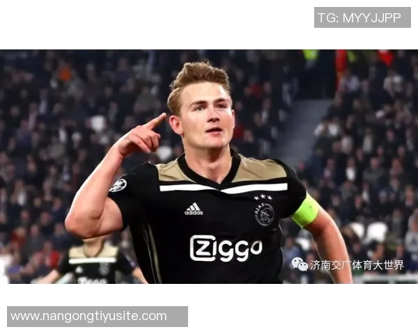 阿贾克斯与荷兰足协联合声明将严查烟花燃放者并实施相应处罚措施 阿贾克斯与荷兰足协联合声明将严查烟花燃放者并实施相应处罚措施