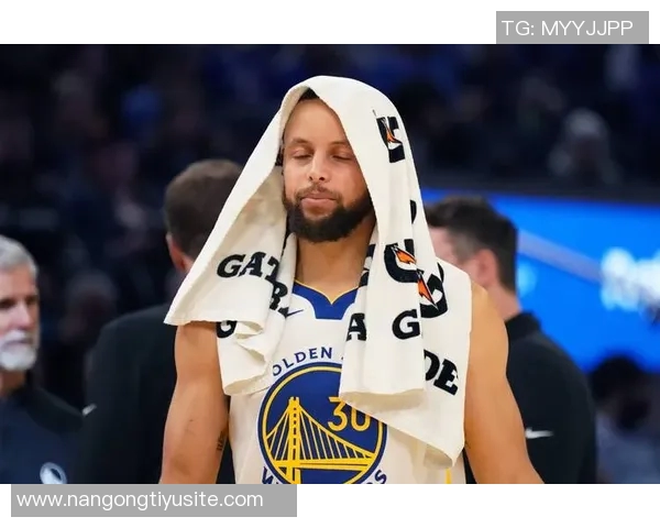 本赛季上篮命中率排行榜里夫斯高居第一杰伦布朗紧随其后库里并列第六